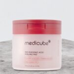 Medicube Red Succinic Acid Peeling Pad – Clarifying Exfoliating Pads for Smoother Skin 70pcs/155g