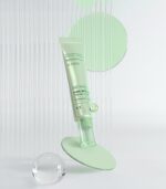 VT Cosmetics - Cica Reti-A Cream 0.05 - Gentle Retinol Repair & Calming Cream 30ml - Image 3