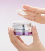 VT Cosmetics - Reedle Shot Lifting Cream - Firming & Skin-Boosting Face Cream 50ml - Image 2